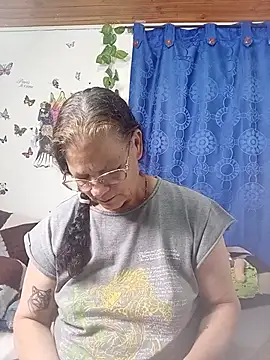 Katrinna_ - naked + toy control for 2 minutes