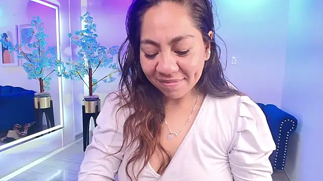 Silvana_lane - strap on the dildo for 6 min🍆🔥
