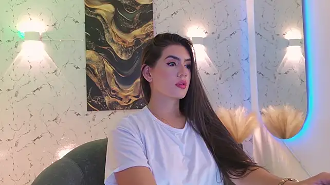 AngelicaVega - 🔥Spanks And Shake Ass🔥