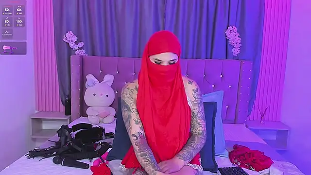 Nayla-Mouna - Topless+ slap tits🥵😈