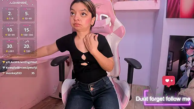 CharlotteMuller - show tits