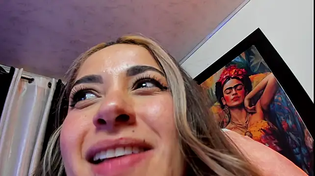 KimberlySaen - suck toes