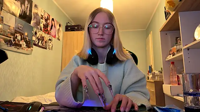 SoniaKotts - jump 5 times
