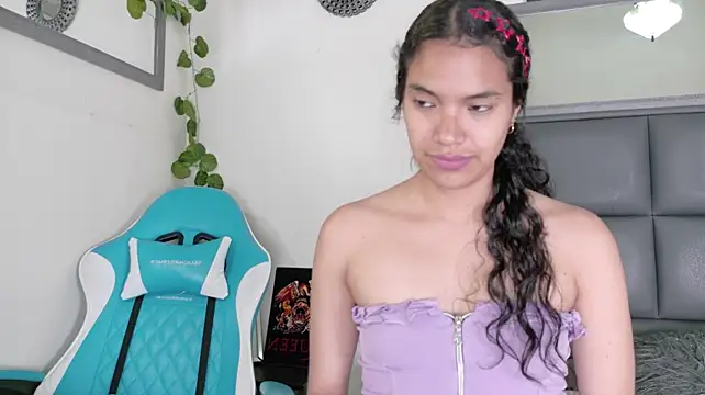 Amarilis_Lily - Show boobs, pinching nipples, Oil them