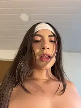Melody_04 - masturbacion sin pantys en 4
