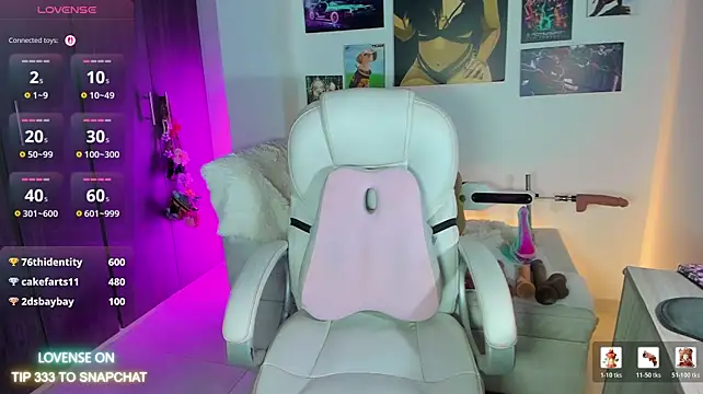 Miakushmodel - show pussy
