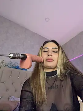 Nini_love01 - FINGERS IN MY PUSSY DEEP🌸