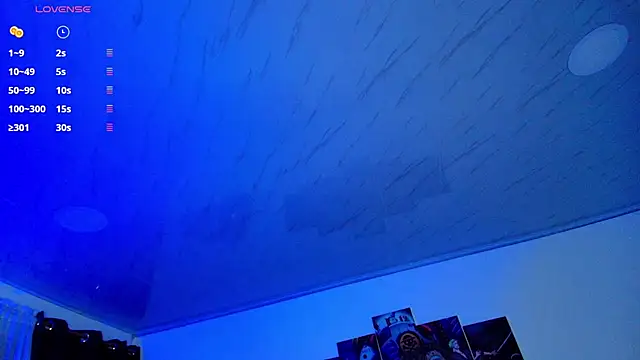 Nicorobinn - Fingers my asshole+ slurp my juices