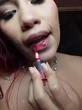 KaseyRosse - FINGERS IN MY PUSSY WITH CREAM ✌👅🔥