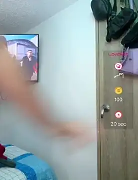 Alexaaa14 - Flash tits