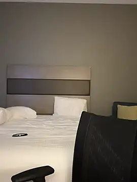 Allyanalangell - cum show