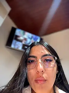 I_AM_SOPHIE_ - Secretary undresses in Office !! Shh🤫😱