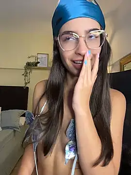 Emma_Vonn - One finger in ass