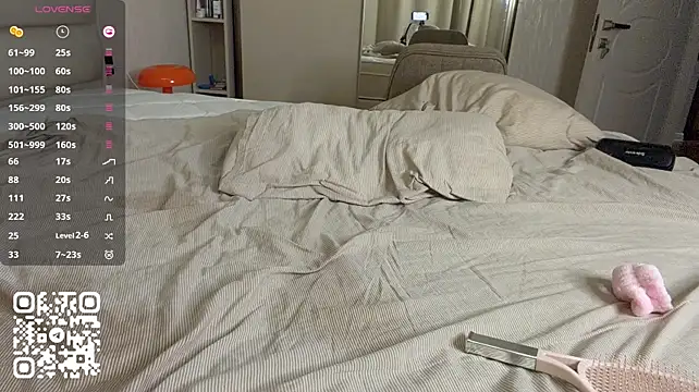 LongChillGerl - spank my young ass x10 every 40 tokens