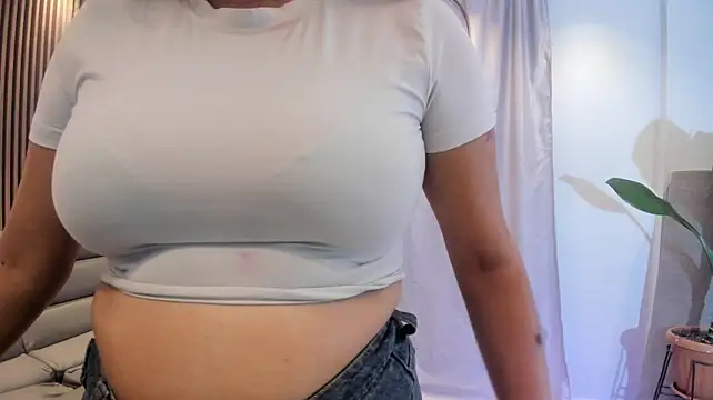 Erikalatinahot - finger pussy