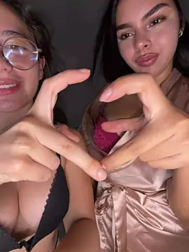 _AlyssonRoouse - Show ass + spank alysson