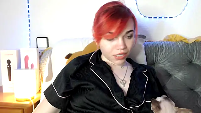 Olivka-flower - being full naked 10 minutes