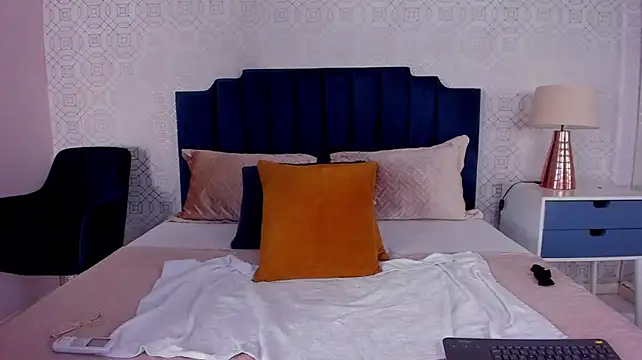 AriaevansLS - two fingers in my pussy by x2min✌😈