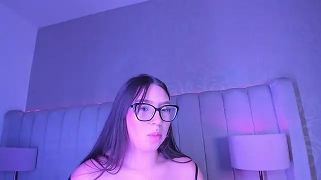 MadeleynRose - Doggystyle + spank my ass x4 😈💦