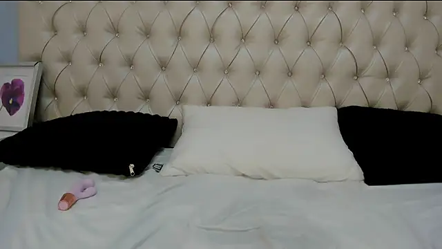 Sofia_velvet1 - 🙌 spank ass + twer