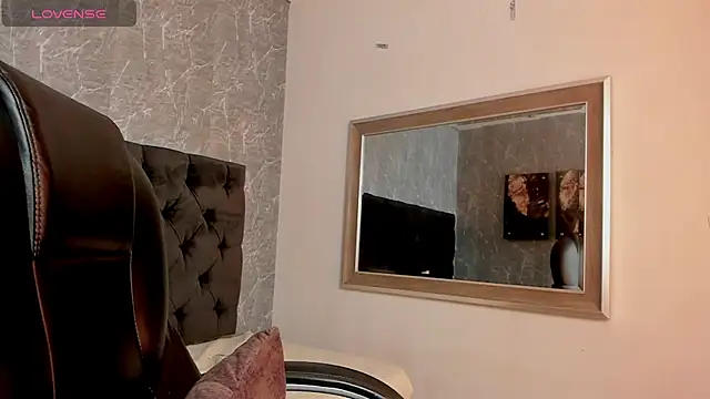Isabella__vegaa - naked all with oil