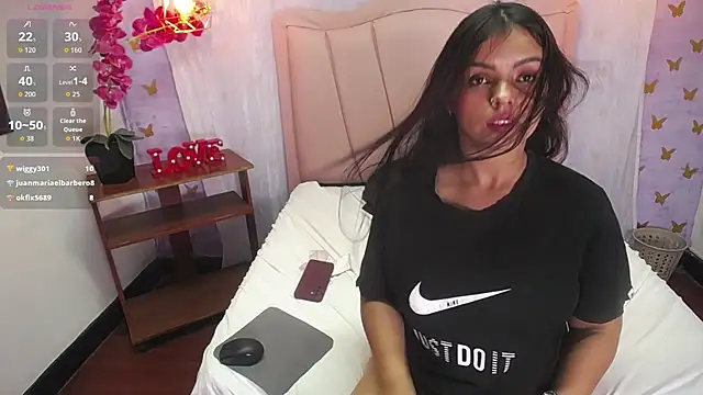 Laineystone - nude fantasy + control lush 120sg