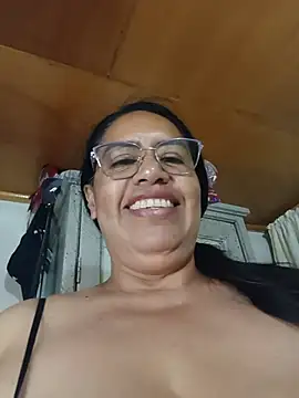 Emilif_ - Put on lingerie — Ponerse lencería