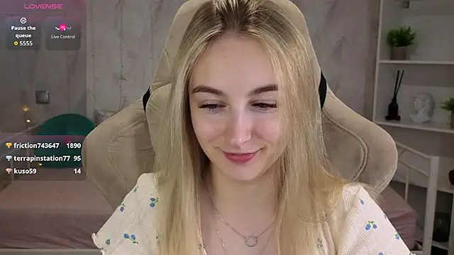 Shy_Polly - Make Polly blush with pleasure 🥰💖