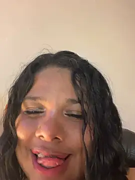 Rashell1_Queen - chupar dildo 👅🍌