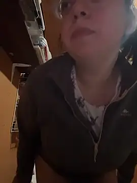 Indiegirl666 - Show pussy