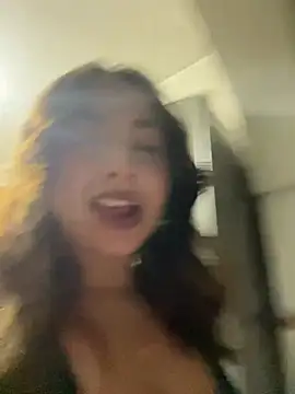 LilithVelovva - Top off🤤😏