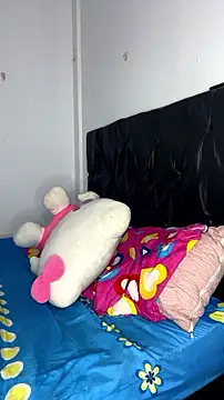 TinaQueenn - FINGERS IN MY PUSSY
