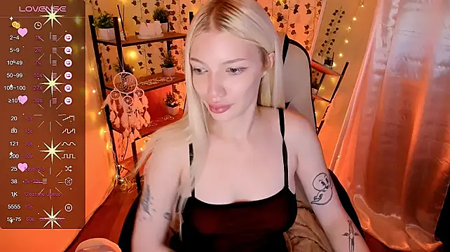 AnyaTaylor_ - backside slaps 15 times