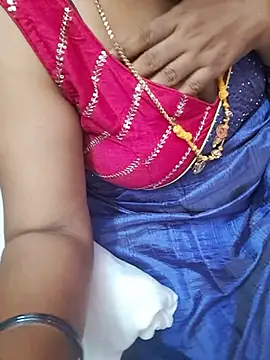 Tamil_Ammani - Boobs show😜😜😝🥰🔥🔥🔥