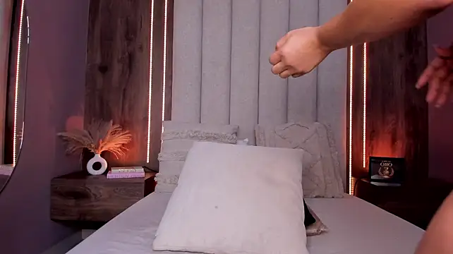 LucySalvatore_ - SEXY DANCE TWERKING