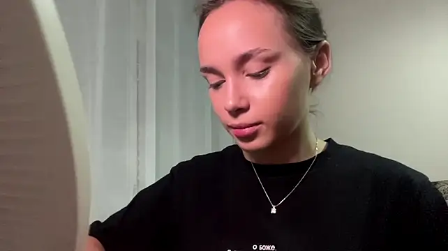 LulaMays - tease with a topic