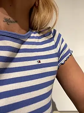 Alana_gloow - Take off my panties