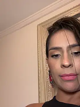 Mau_White - show my big delicius tits $photos topple