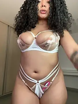 Curlyierr - DOGGY STYLE IN THE FLOOR + SPREAD ASS