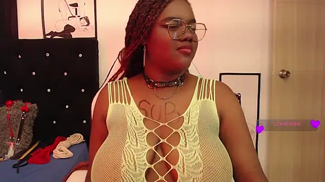 Rosebeckersx - Spank tits wooden paddle x 100🤚🏾🔥
