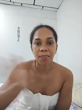 AstridMonroee - Rub Pussy + Moan