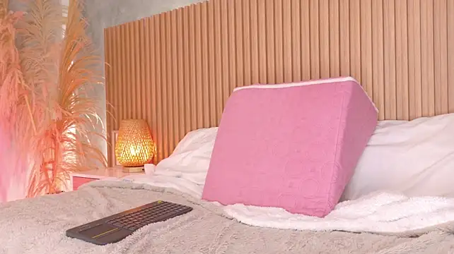 Isa_Giraldo18 - DILDO GLASS IN MY TIGHT ASS
