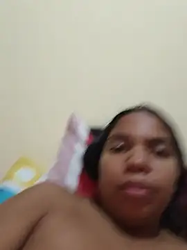 Cloee_hills1 - OPEN PUSSY IN CAMERA