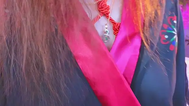 KaraParsons - 💕toy in panties + toy control 2 min💕