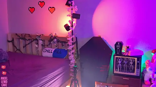 Angel-Lewd-Cake - Fuck machine🩷Doggy position on floor