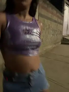 Broken_Latina_Whores_JE - Show tits 😍