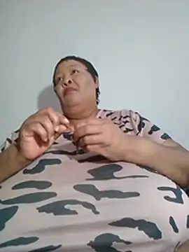 Nancy111 - Make Me cum and squit in my toy