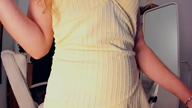 AleneHayek - Cum show
