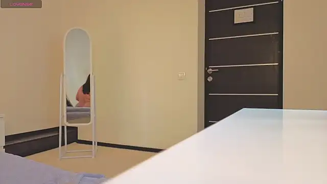 Adel_Williams - A sexy dance for you 💖