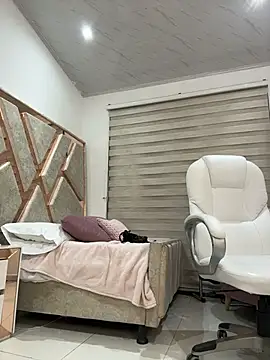 Sara__blonde